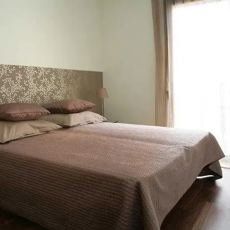 Med Aparts Bas Apartment